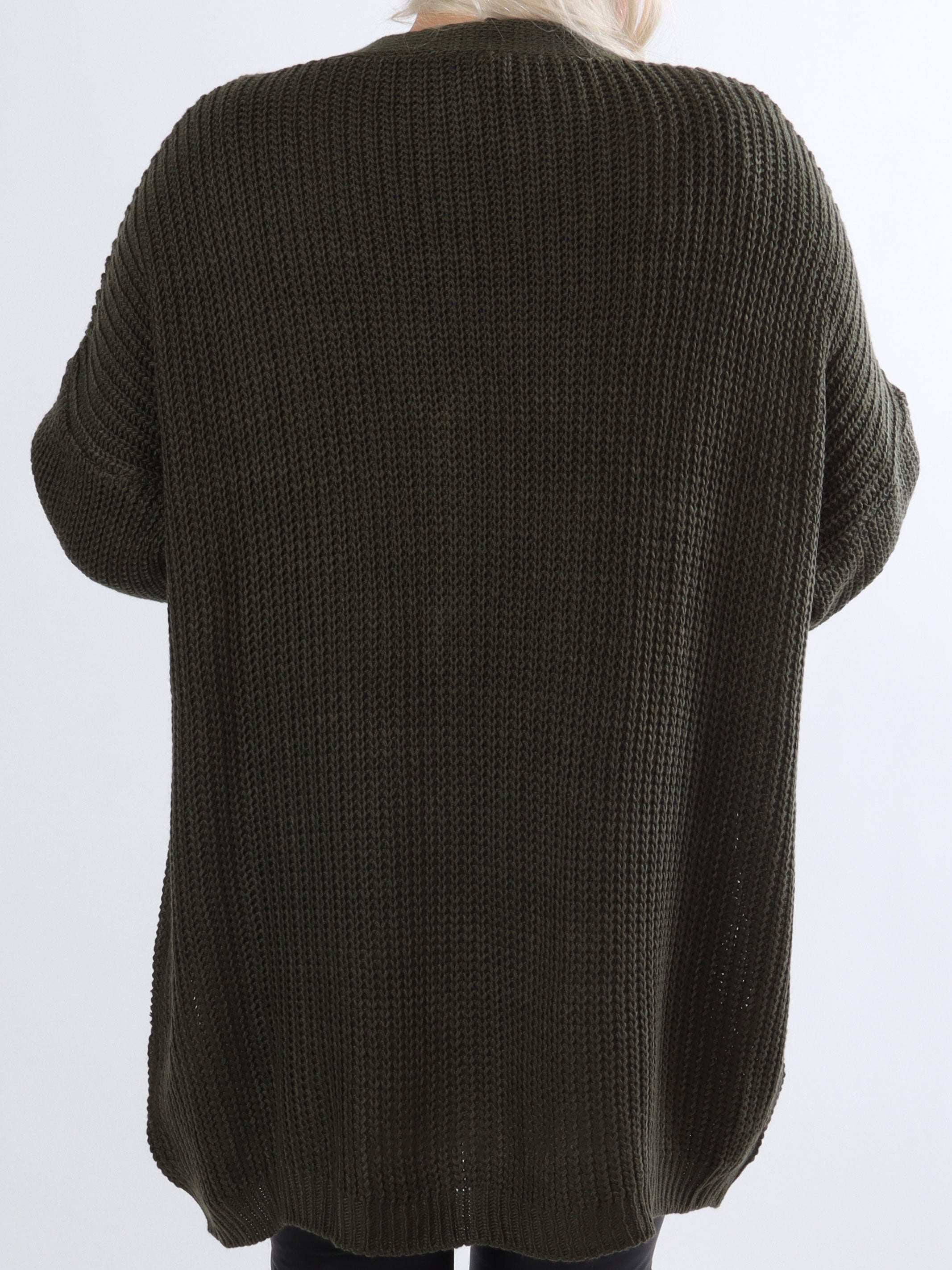 Millymy - Plus size kofta i stickad modell med stora knappar